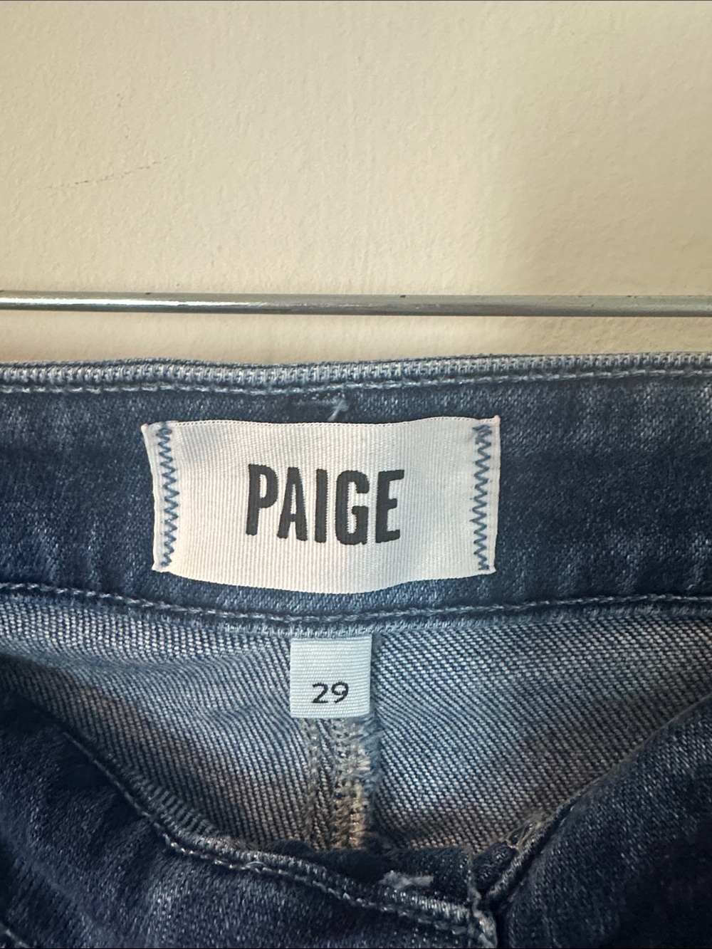 PAIGE Anessa Wide-Leg High-Rise Jeans in Faded Blue Wash - Picture 3 of 4